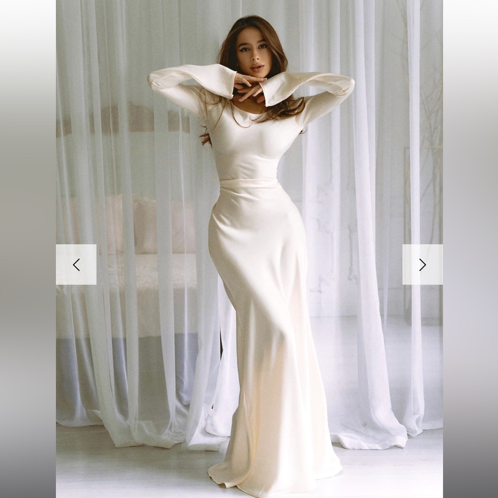 Elegant Cream Long Sleeve Dress